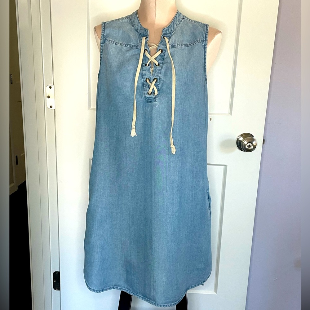 BeachLunchLounge Sleeveless Chambray Dress